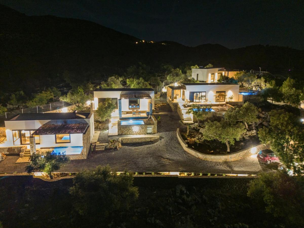 Casatino Villas Kalianeika Extérieur photo